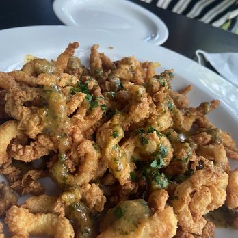 Lili's Restaurant and Bar - Crispy Calamari - Seafood Near Me - Savannah, Georgia Lili's Restaurant and Bar - Crispy Calamari - Seafood Near Me - Savannah, Georgia