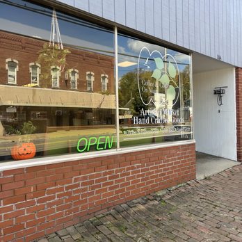 Coffee & Collab On Main - Storefront - Coffee & Tea Near Me - Falls Creek, Pennsylvania Coffee & Collab On Main - Storefront - Coffee & Tea Near Me - Falls Creek, Pennsylvania