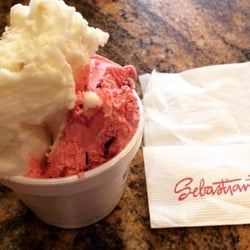 Heladería Sebastián - Helado de Piña Jengibre y Tropical Blueberries... Fantástica combinación!