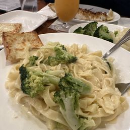 Fettuccine Alfredo- homemade pasta with broccoli! Fettuccine Alfredo- homemade pasta with broccoli!