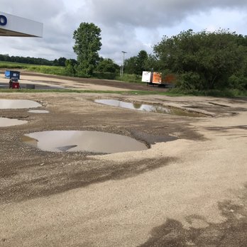 Paw Paw Fuel Stop - Pot hole city!!!!! - Gas Stations Near Me - Paw Paw, Michigan Paw Paw Fuel Stop - Pot hole city!!!!! - Gas Stations Near Me - Paw Paw, Michigan