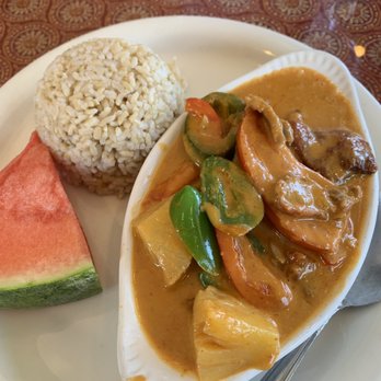 Chao Praya - Duck red curry. Unique. I wouldn't do it again. - Thai Near Me - Novato, California