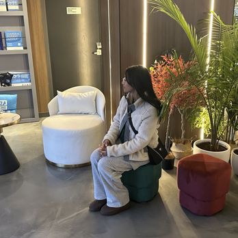 TeaByTheSea - inside seating area - Bubble Tea Near Me - Boston, Massachusetts