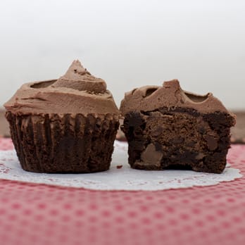 It's A Cuppie - Death By Cuppie: Brownie cupcake with chocolate chocolate chip cookie inside topped with chocolate buttercream - Desserts Near Me It's A Cuppie - Death By Cuppie: Brownie cupcake with chocolate chocolate chip cookie inside topped with chocolate buttercream - Desserts Near Me