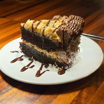 Kilauea Lodge Restaurant - Breakfast & Brunch Near Me - Volcano, Hawaii