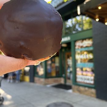 b-side - Boston cream pie donut - Coffee & Tea Near Me - Decatur, Georgia b-side - Boston cream pie donut - Coffee & Tea Near Me - Decatur, Georgia
