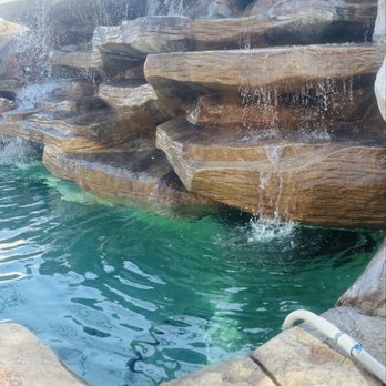 Parkerz - Parkerz - the little fountain area outside - Mediterranean Near Me - Houston, Texas Parkerz - Parkerz - the little fountain area outside - Mediterranean Near Me - Houston, Texas