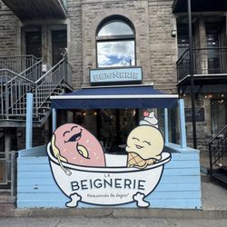 La Beignerie - La Beignerie Storefront and Outdoor Seating