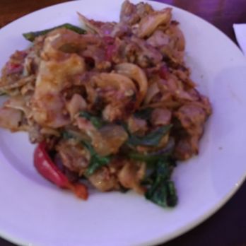 Centre Thai Bistro - Thai Near Me - East Rockaway, New York