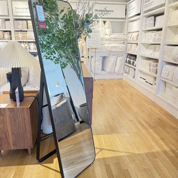Crate & Barrel - Furniture Stores Near Me - Palo Alto, California Crate & Barrel - Furniture Stores Near Me - Palo Alto, California