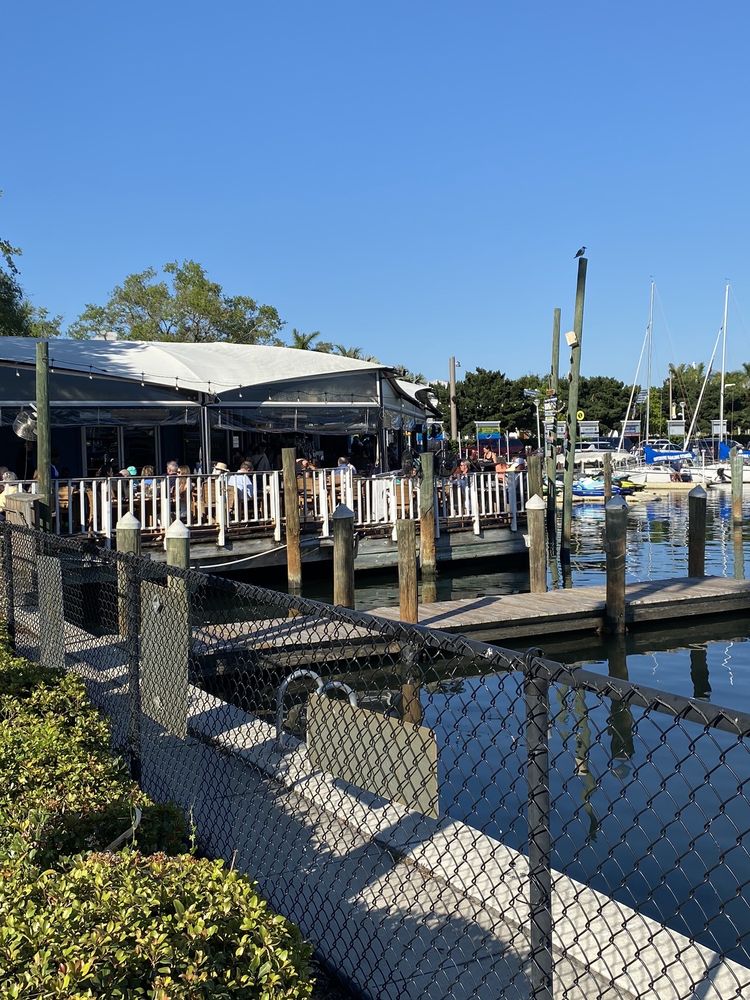 Fresco's Waterfront Bistro