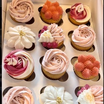 Amarith Cafe - Cafes Near Me - Orange, California