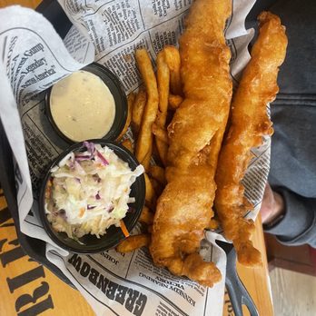 Bubba Gump Shrimp - Fish and chips - Seafood Near Me - Miami, Florida