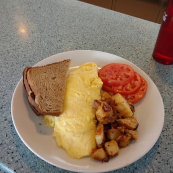 Blue Plate Diner - Diners Near Me - Middletown, Rhode Island