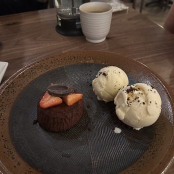 Ozumo - Matcha chocolate cake - Izakaya Near Me - San Jose, California Ozumo - Matcha chocolate cake - Izakaya Near Me - San Jose, California