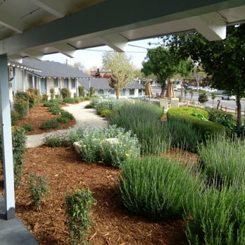 Farmhouse Paso - Outside room 20 - Hotels Near Me - Paso Robles, California Farmhouse Paso - Outside room 20 - Hotels Near Me - Paso Robles, California