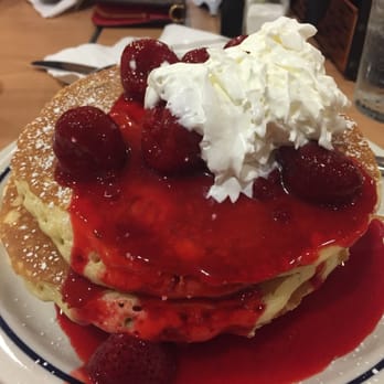 IHOP - New York Cheesecake Pancake! - Breakfast & Brunch Near Me - Kahului, Hawaii