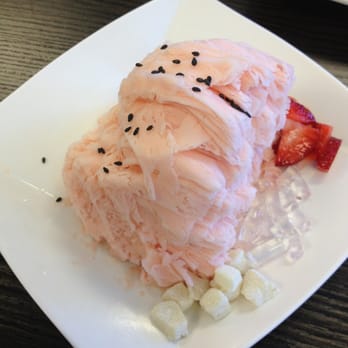 Frostcity - Watermelon snow ice - Desserts Near Me - Honolulu, Hawaii