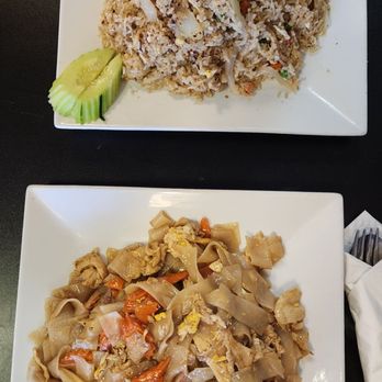 Thai Sopa Cafe - Spicy Fried Rice & Pad Se Ew - Thai Near Me - Albuquerque, New Mexico