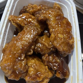 Phoenix Chinese Restaurant - Honey garlic wings - Chinese Near Me - Mississauga, Ontario
