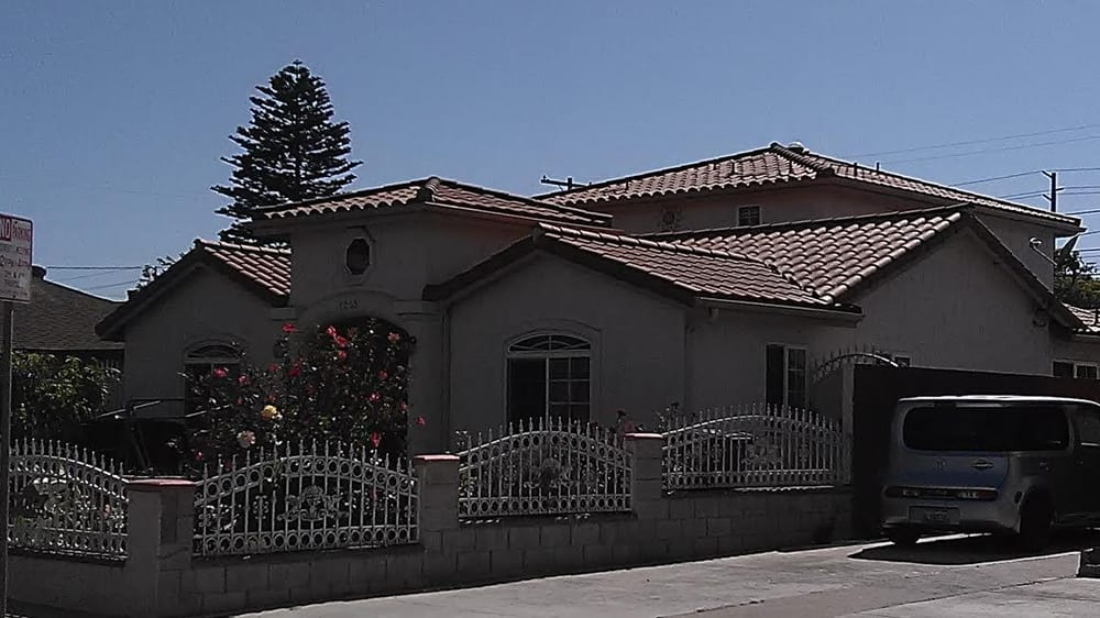 Slide of Espino Roofing