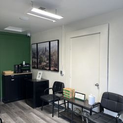 Golden Gear Automotive - Our quaint office.