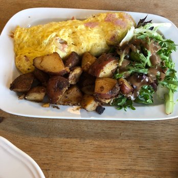 Maison B Cafe - Belgian Near Me - New Haven, Connecticut
