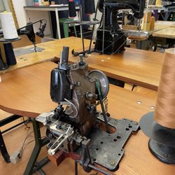 Blue Whale - Chainstitch hemming machine