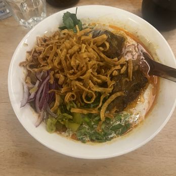Ginger & Scallion - Thai Near Me - Seattle, Washington