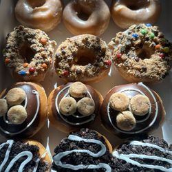 Krispy Kreme - Oreo and Chips Ahoy Cookie Blast