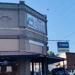Ugo's Pizzaland