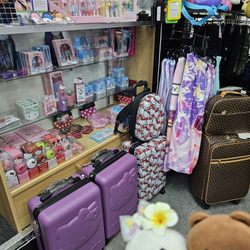 Top To Bottom - Hello Kitty luggage!