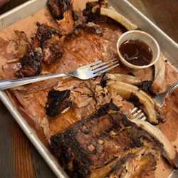 Wallabys Smokehouse - Charcoaled, dry meat