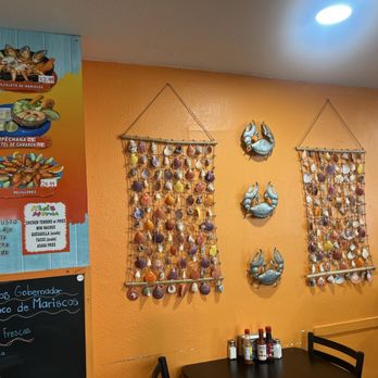 Mariscos Mar y Tierra - Decor - Seafood Near Me - Portland, Oregon Mariscos Mar y Tierra - Decor - Seafood Near Me - Portland, Oregon