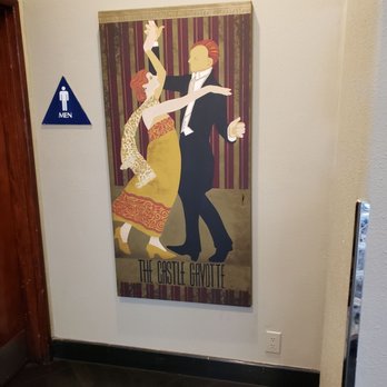 Coco Palm Restaurant - Crisp restrooms - Cuban Near Me - Pomona, California