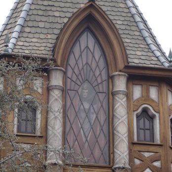 Snow White's Enchanted Wish - Evil Queen scoping out the crowds. - Amusement Parks Near Me