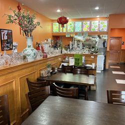 China Lily - Dining area, lined with glassware