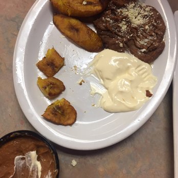 Los Alvarez - Maduros - Honduran Near Me - Baton Rouge, Louisiana