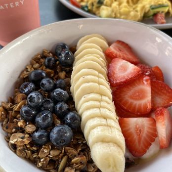 Everyday Eatery - Maple and Olive Oil Granola - Cafes Near Me - Irvine, California