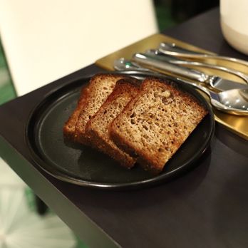 Solera - Walnut bread - Lounges Near Me - Honolulu, Hawaii