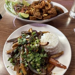 Lomo Saltaldo and Jalea de Mariscos. Delicioso