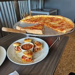 Sky’s Pies Pizza