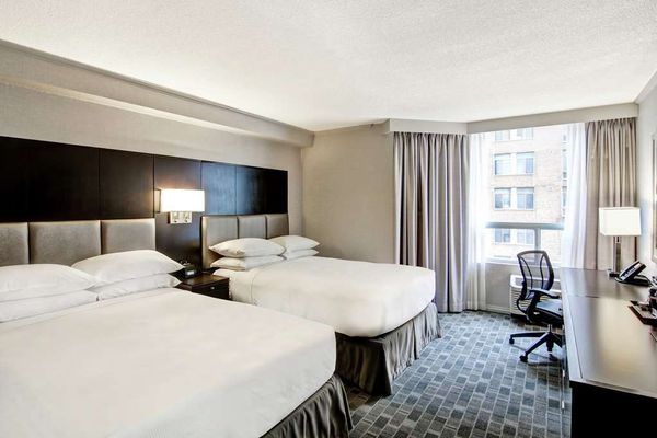 DoubleTree by Hilton Hotel Toronto Downtown by null