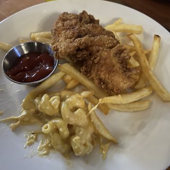 Hook & Anchor - Kids Chicken Tenders - Seafood Near Me - Costa Mesa, California