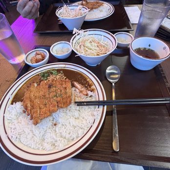 Yumee Katsu - Chicken katsu curry - warning chicken was sliced as thin as possible - Korean Near Me - Beaverton, Oregon