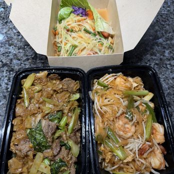 Weera Thai - Rainbow - Papaya Salad Pad See Ew Beef Pad Thai Shrimp - Thai Near Me - Las Vegas, Nevada Weera Thai - Rainbow - Papaya Salad Pad See Ew Beef Pad Thai Shrimp - Thai Near Me - Las Vegas, Nevada