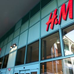 H & M - Grande H&M dentro il centro commerciale di Firenze!