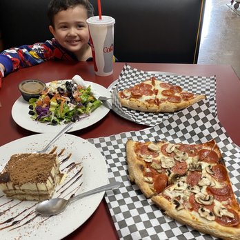 Tony's Pizza Bros - Garden salad, tiramisu, pepperoni slice, pepperoni and mushroom slice - Pizza Near Me - Camarillo, California Tony's Pizza Bros - Garden salad, tiramisu, pepperoni slice, pepperoni and mushroom slice - Pizza Near Me - Camarillo, California