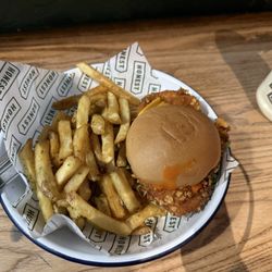 Honest Burgers Bank - Buffalo Chicken Burger GF