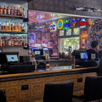 Bar W - Sports Bars Near Me - Dallas, Texas Bar W - Sports Bars Near Me - Dallas, Texas